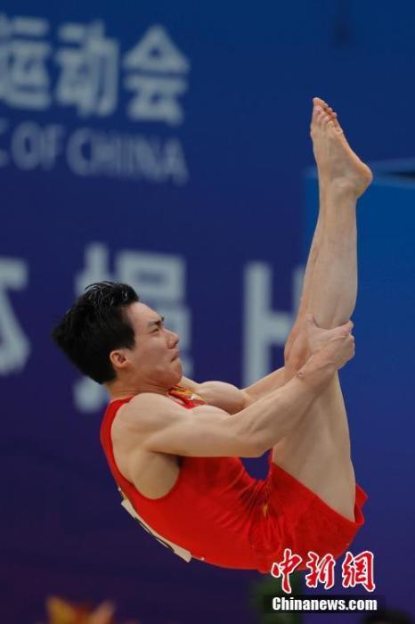 B体育体育app下载地址-体操男子自由体操决赛俄罗斯选手夺冠