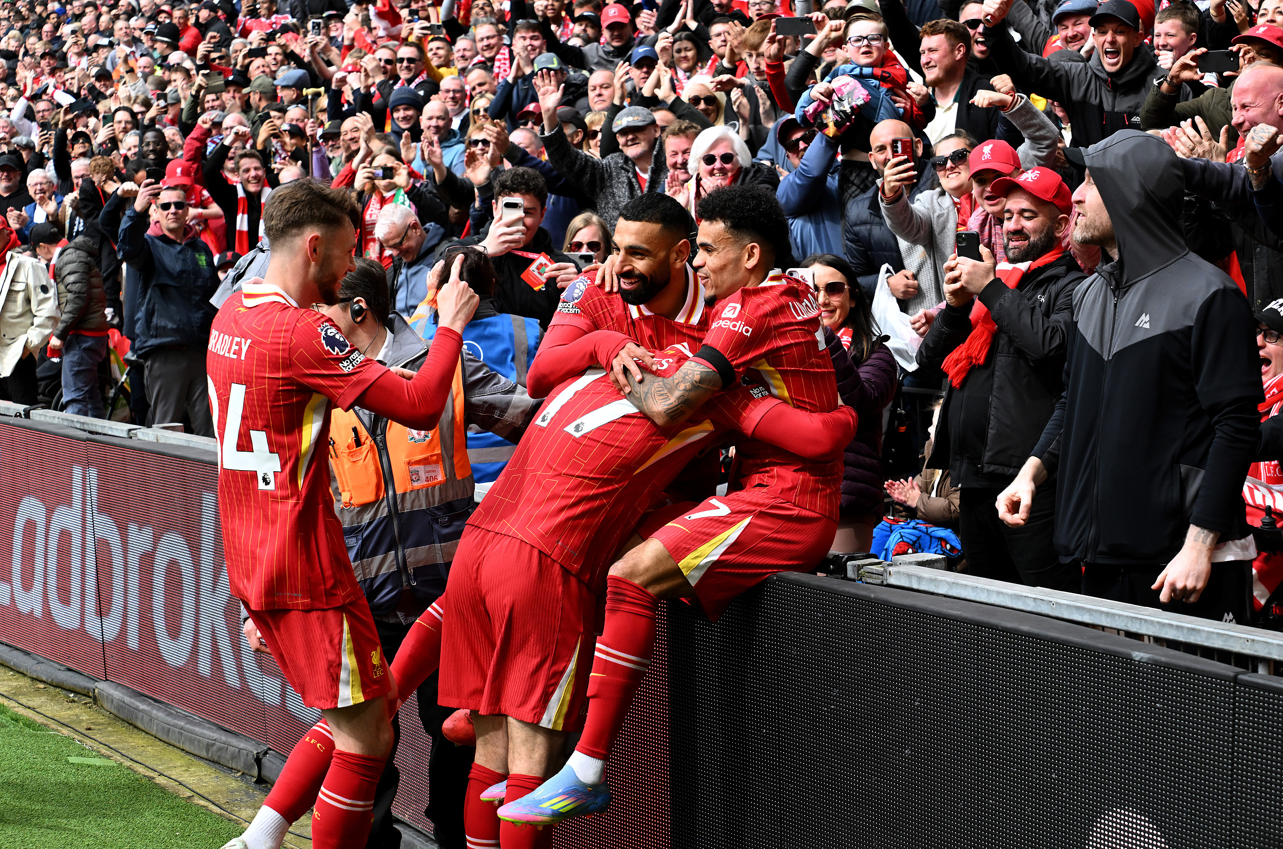 利物浦稳操胜券，开拓英超领先优势