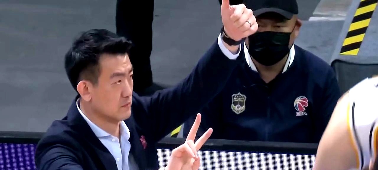 B体育体育官网app-阿雅克肖主场险胜卡昂，赢球握稳保级机会