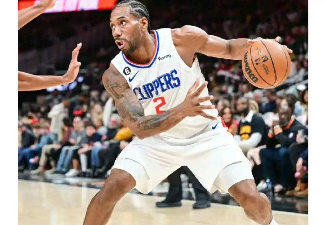 开拓者队员积极备战,展现出战胜困难的决心 开拓者队员积极备战,展现出战胜困难的决心