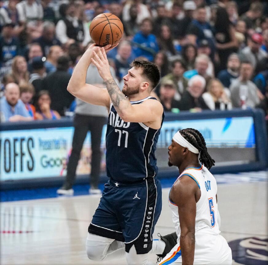 B体育体育官网入口-独行侠队实现逆转，挺进季后赛