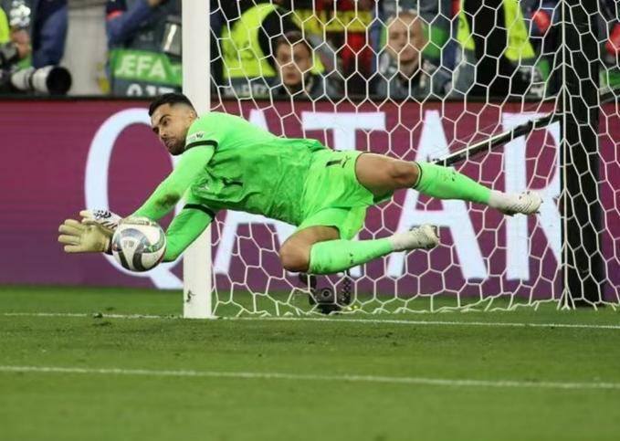 欧预赛比赛：葡萄牙逼平西班牙的简单介绍