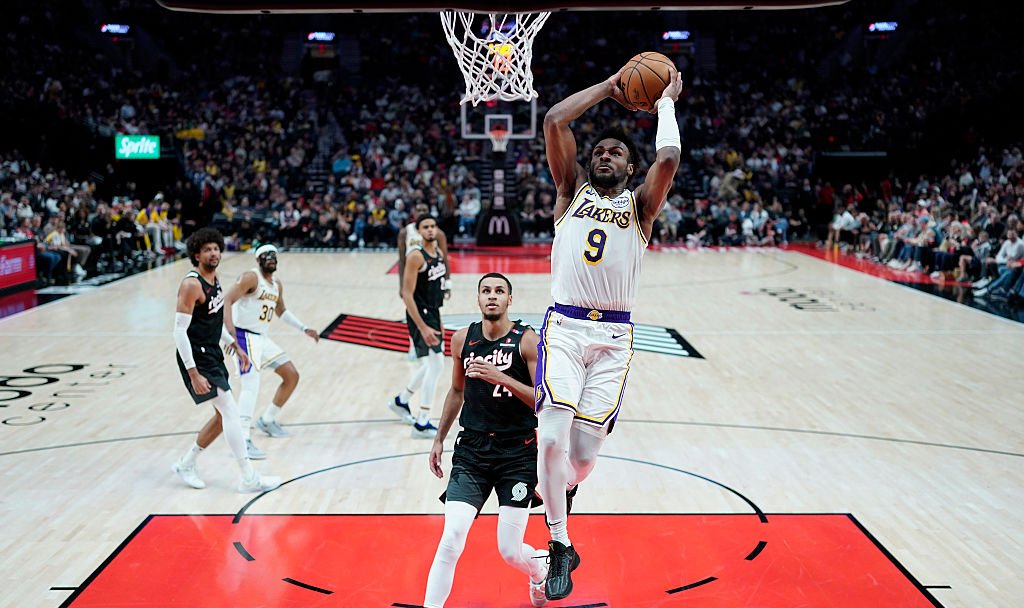 开拓者再战胜湖人，取得五连胜