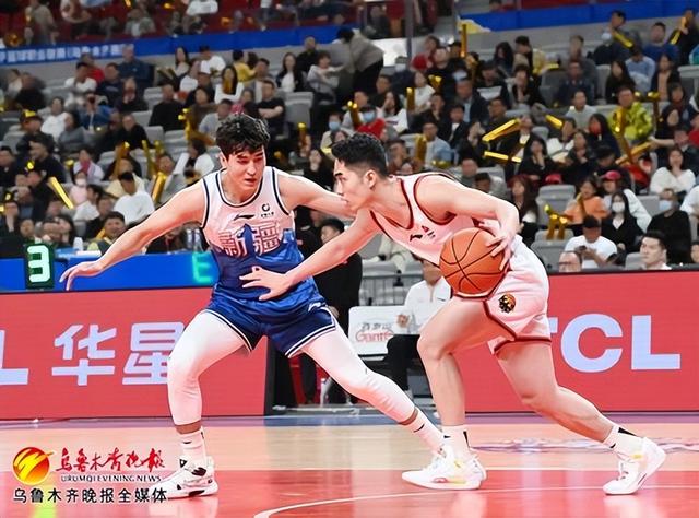 新疆男篮赢得关键比赛，晋级季后赛