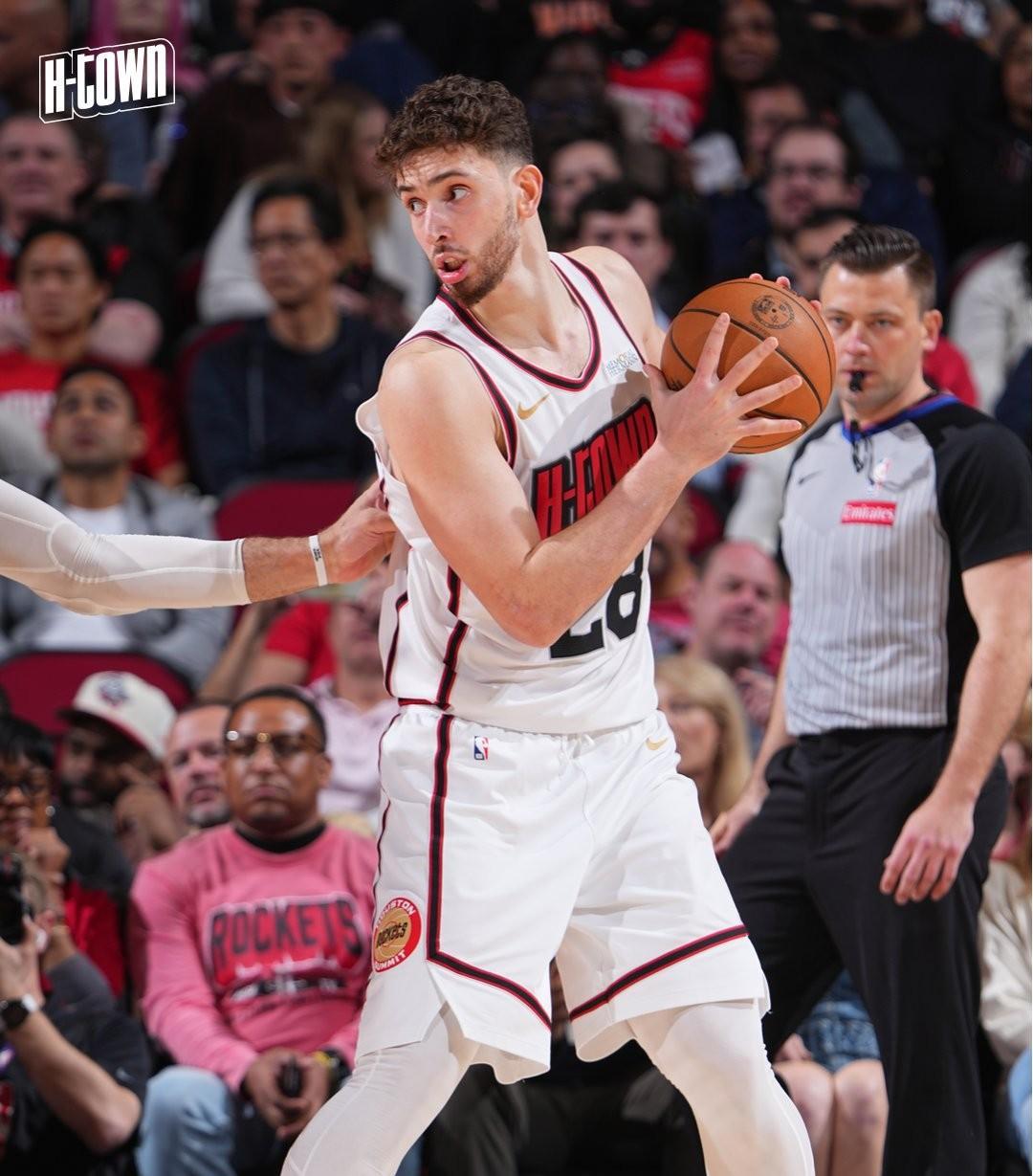 雄鹿队主帅暗示将进行战术调整以取得更好成绩的简单介绍 雄鹿队主帅暗示将进行战术调整以取得更好成绩的简单介绍