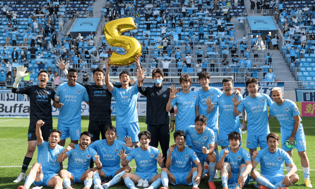 包含纳瓦斯神勇表现,帮助球队保持不败的词条 包含纳瓦斯神勇表现,帮助球队保持不败的词条