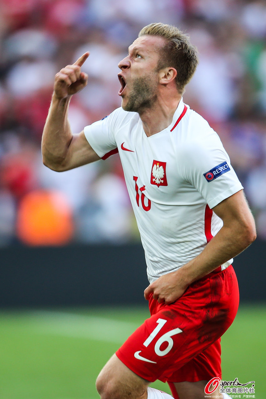 B体育体育培训-乌克兰语队奋勇争先成功晋级